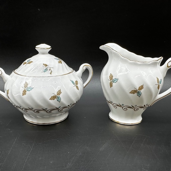 Tuscan Nanette Creamer Sugar Set Bone China England - Picture 1 of 5